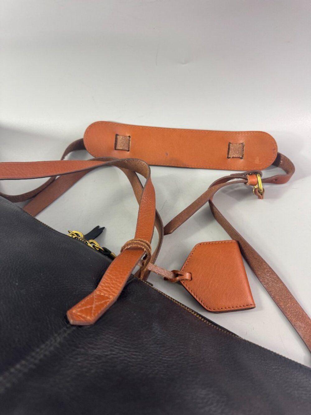 Madewell The Transport Weekenderin in True Black - Picture 11 of 15